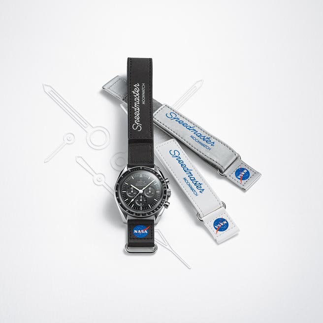 欧米茄为太空人打造的超霸系列Speedmaster登月表，推出与NASA太空总署联名Velcro表带，6400元。（OMEGA提供）
