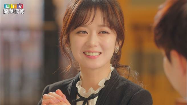 40岁张娜拉冻龄有术。（图／龙华电视提供）