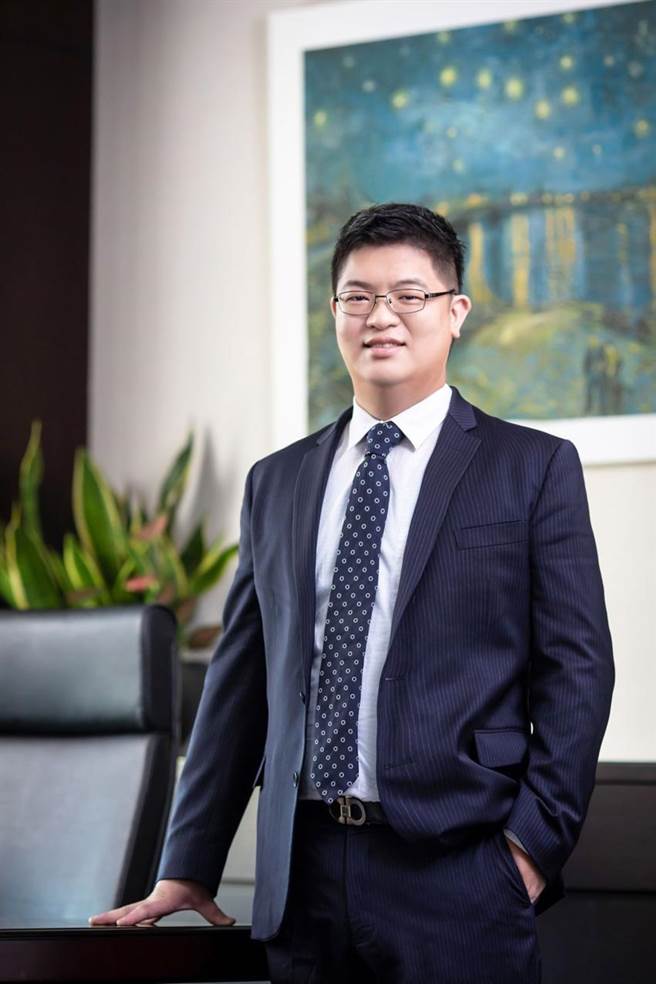 悠游卡公司董事长陈亭如免兼总经理，悠游卡公司总经理职务由管理群副群长邱昱凯升任。（图／悠游卡公司提供） 
