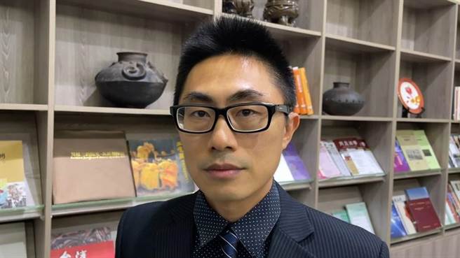 台东地检署主任检察官曾扬岭表示，高雄、屏东及台东等地区传出有代检厂对部分特殊车种混凝土泵浦车疑涉检验不实。（蔡旻妤摄）