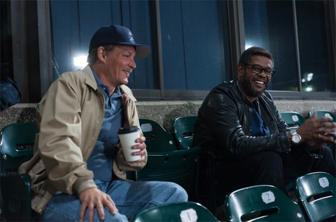 电影《谁杀了大个子》由强尼戴普（左）和佛瑞斯惠特克主演。（华映娱乐提供）