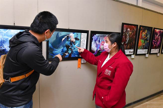 角色设计展览参观。（復兴商工提供）