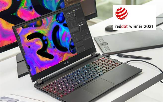 （技嘉旗下分別聚焦創作者及電競市場的AERO與AORUS兩大系列筆電新品，獲得德國2021紅點產品設計大獎肯定。圖／技嘉提供）
