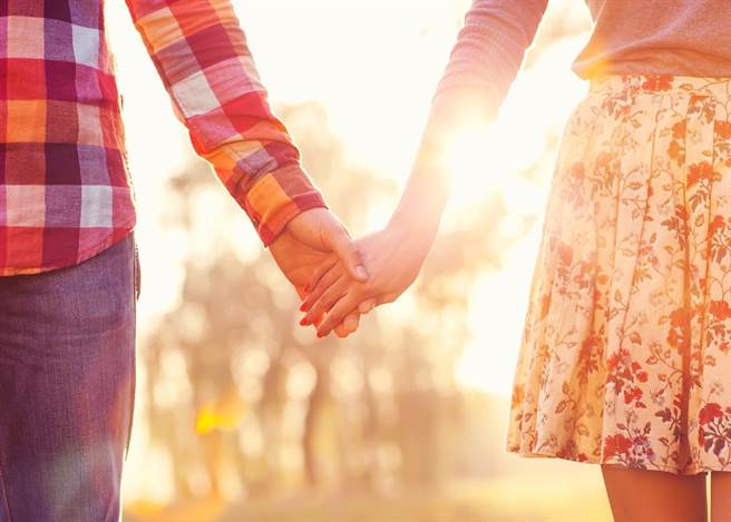 巨蟹座、天秤座、雙魚座的人，4月桃花運勢爆棚！（示意圖／達志影像）