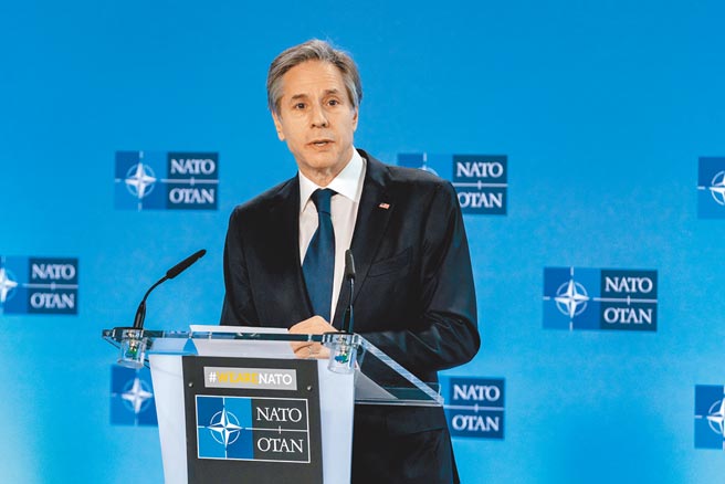 美国国务卿布林肯30日公布「2020世界各国人权报告」。图为布林肯23日于北大西洋公约组织致词画面。（美国国务院提供）