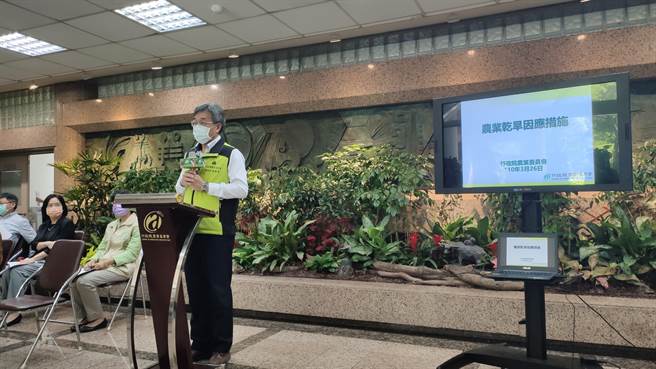 农委会盘点指出评估今年春作农作抵，最易受影响的是浅山坡栽培的落叶性果树、茶及竹笋，其中又以中彰投地区影响明显，面积约有2万8955公顷，呼吁农民应提早因应。（林良齐摄）