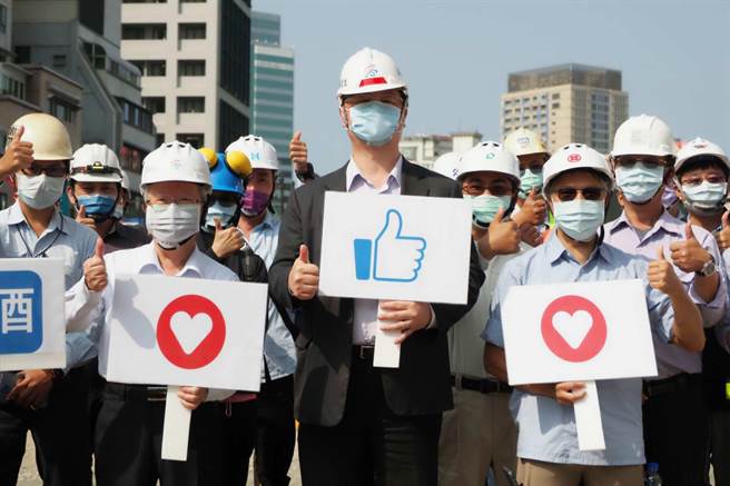 高市勞工局26日舉辦「工地酒測管制觀摩」，盼降低職災率。（高市勞工局提供／柯宗緯高雄傳真）