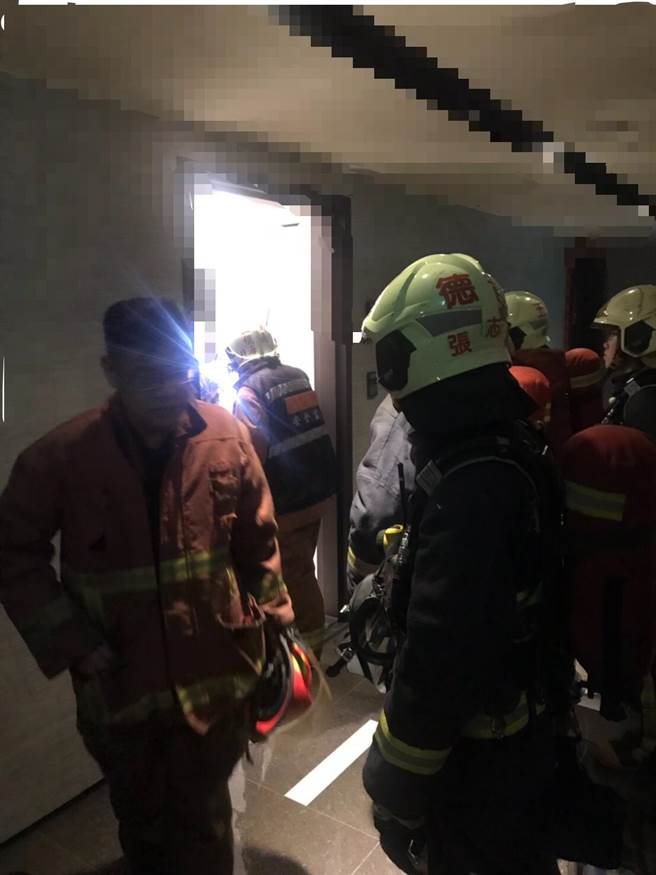 五股爆炸27岁男4指炸成10多块碎肉　警消苦找＋手术接回1指（翻摄照片／戴上容新北传真）