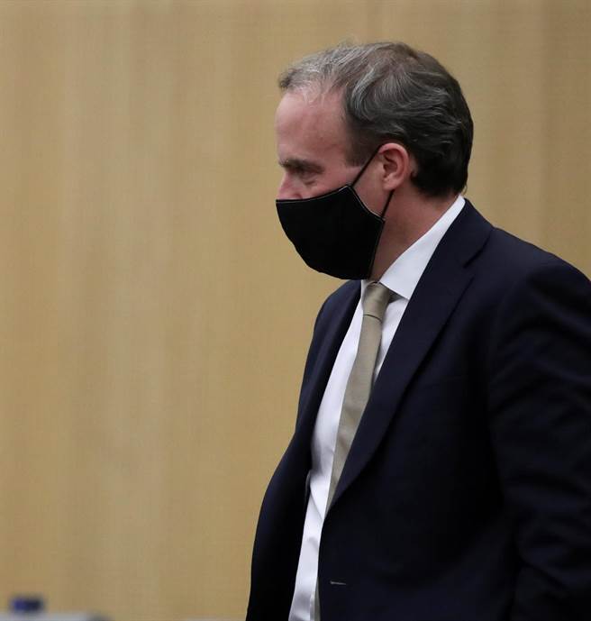 英国外相拉布表示，英国将召见中国大陆驻伦敦大使，捍卫遭制裁的9名人员和4个机构。（图／路透社）