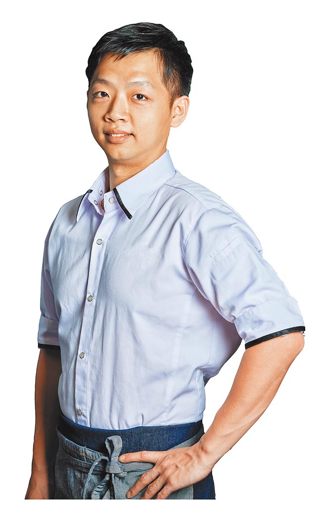 富味乡和台湾蛋糕冠军陈翊中老师合作，打造「芝麻限定西点礼盒」。（富味乡提供）