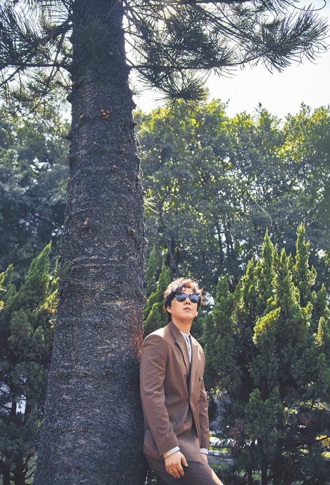 萧煌奇推出新歌，抒情唱腔，感动惹哭眾人。（环球音乐提供）