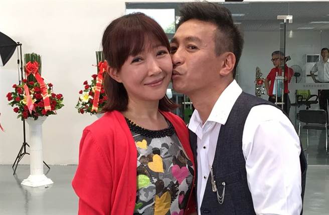 王中平和余皓然婚后育有一对宝贝儿女。(图／本报系资料照)