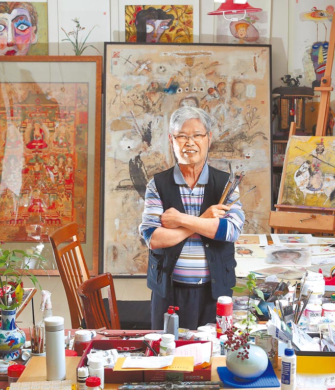 陈朝宝创作风格融贯东西，兼融漫画而自成一格。（郑任南摄）