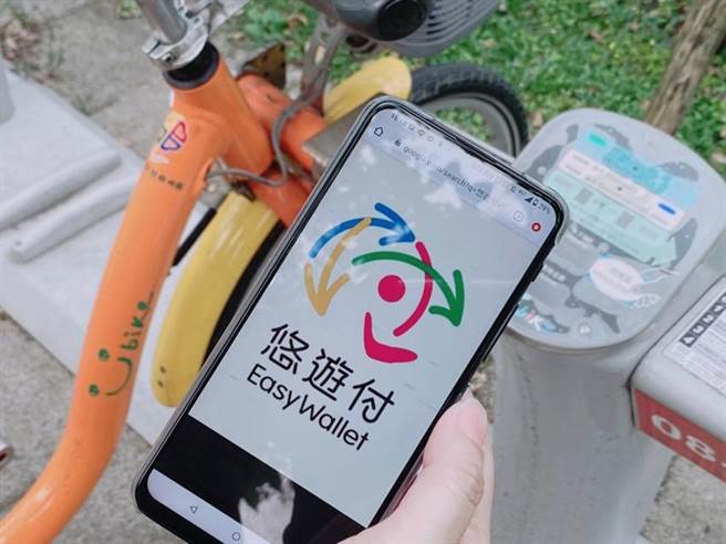 嗶乘車感恩優惠，騎YouBike也可拿回饋。（圖／悠遊卡公司提供）