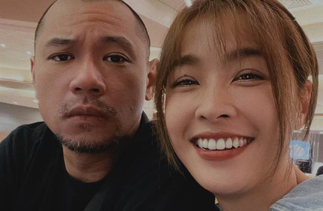 金刚和小娴目前在垦丁摆摊。（图／翻摄自脸书）
