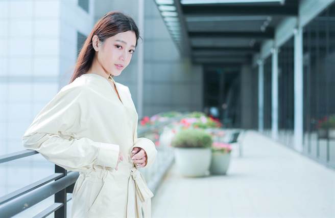 黄薇渟散发微性感。（粘耿豪摄）