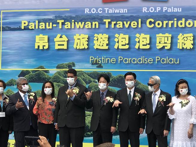 大陆新疆棉争议在国际间不断延烧，副总统赖清德今受访表示，中国应该坦率、开诚布公地开放国际社会媒体，到新疆採访，让真相说话。（曾薏苹摄）