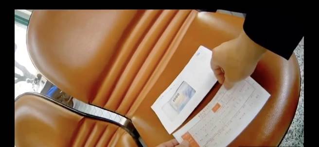 曾姓熟女在網路交友，差點受騙上當，警方及時攔阻。（柯宗緯翻攝）