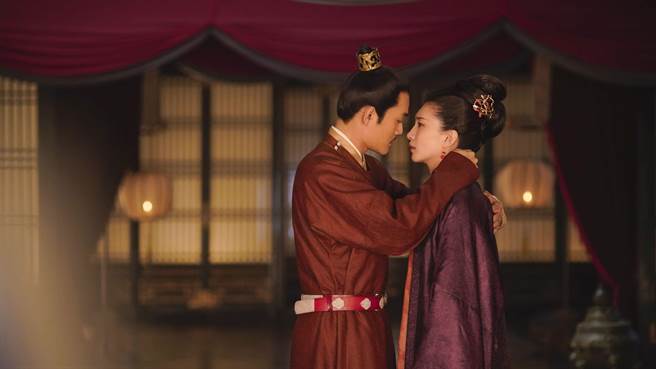 《孤城闭》王凯、江疏影有不少亲密戏。（中视提供）