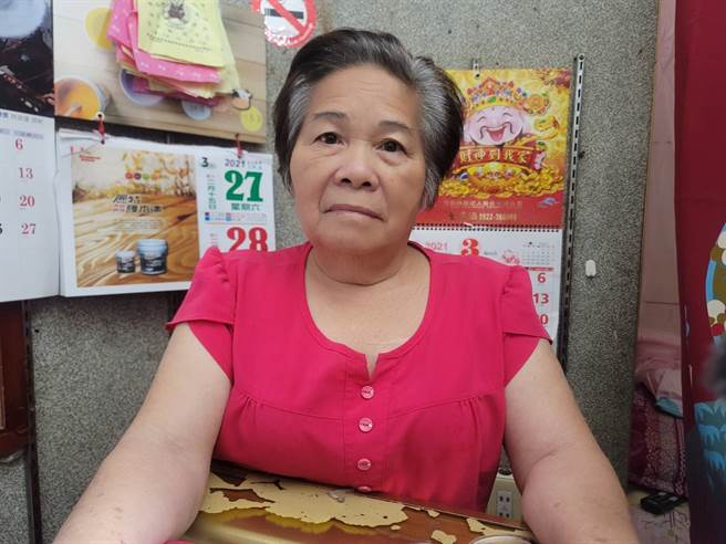 林阿嬷3度罹癌，经营35年的情趣店盼有缘人来承接。(照片/游定刚 拍摄)