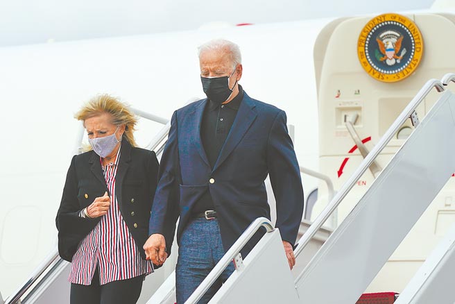 国总统拜登今年一月上任后，首先推动1.9兆美元的新冠纾困法案，他的下一个目标则是推出价值3兆美元的庞大振兴方案。（美联社）