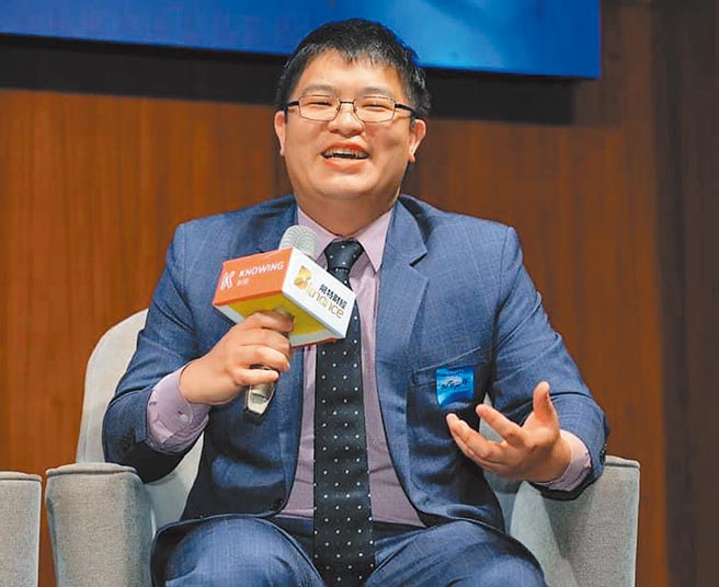 台北市長柯文哲愛將、曾被柯譽為「網軍頭」的邱昱凱將升任悠遊卡公司總經理惹議。（摘自邱昱凱臉書／張薷台北傳真）