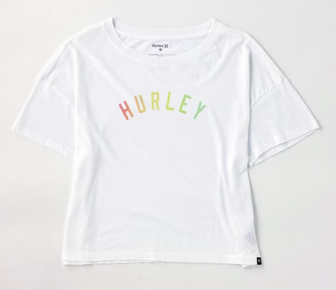 京站的Hurley X Nike Swim經典透氣LOGO短T恤，原價1180元，特價880元。（京站提供）