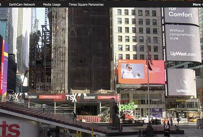 图三：臺湾新锐设计师ALLENKO3登上纽约时代广场看板。（台北时装周提供）