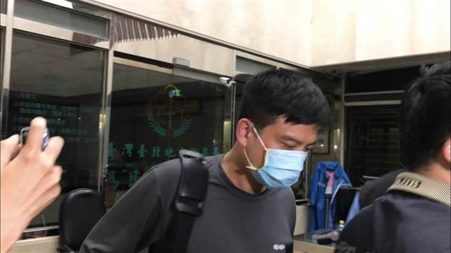 后备指挥部中校李志交被控盗卖国家队口罩，台北地院今依贪污罪重判10年2月，禠夺公权5年。（本报资料照片）