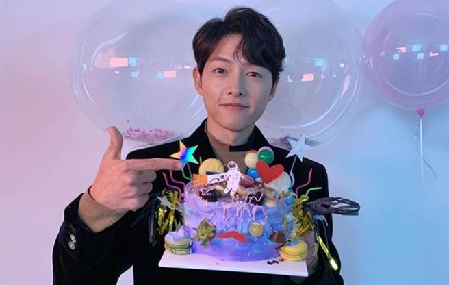 宋仲基的魅力风靡全亚洲。（图／IG@hi_songjoongki）