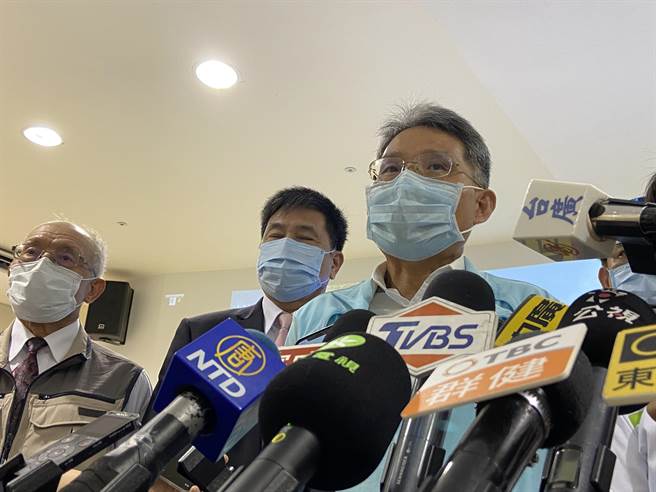 經濟部水利署長賴建信31日表示，中央旱災應變中心評估4、5月雨量偏少，大力開發替代水源。（盧金足攝）