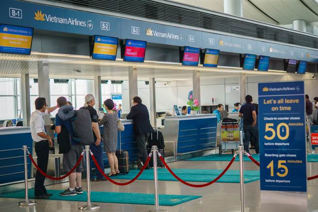  越南擬7月恢復台灣定期航班入境 旅客仍須隔離。(示意圖/shutterstock提供)