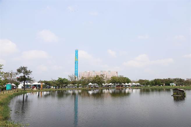 嘉义县马稠后环境教育中心整合鹿草垃圾焚化厂、荷苞屿生态园区、柴油车动力计排烟检测站空间。（嘉义县政府提供／张毓翎嘉义传真）