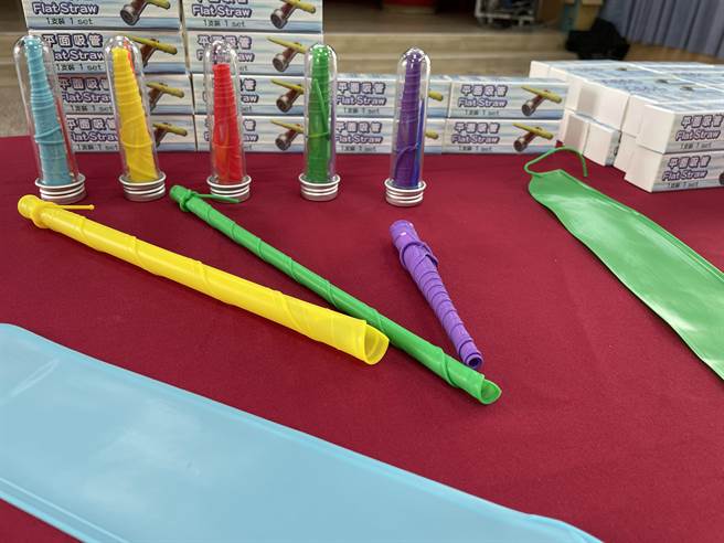 企业赞助的环保平面吸管，可拆开清洗，最高耐热至摄氏230度。（西湖乡公所提供）