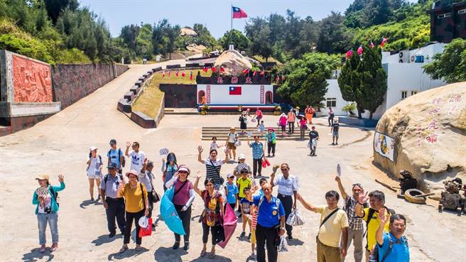 「离岛中的离岛」大胆岛在2019年正式开放观光，与小金门、金门本岛形成「跳岛旅游」观光线路，2年来吸引逾4万人登岛访胜。（金门县府观光处提供）