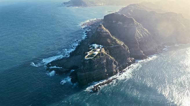 满汉大餐广告影片让人彷佛身歷其境的跟着旅游，图中为富贵角。（图／品牌提供）