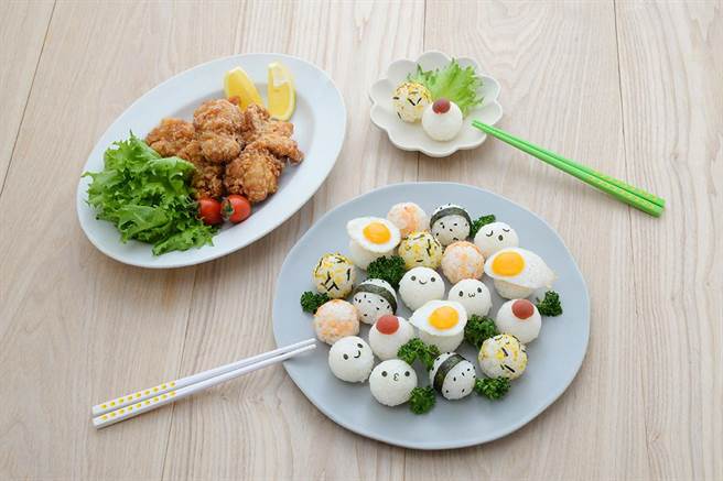 台隆手创馆迷你小球饭糰模具，超萌造型饭糰，让你打开餐点就吸引大家的目光，430元（台隆手创馆提供）