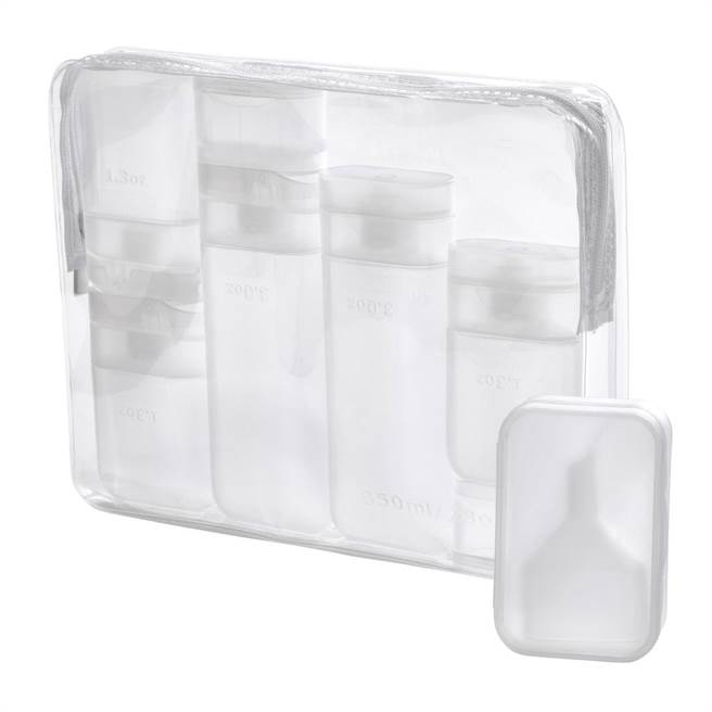 IKEA  FÖRFINA旅行用品 10件组，符合飞机上随身携带液体的容量要求，让旅行更顺畅、轻松，129元。（IKEA提供）