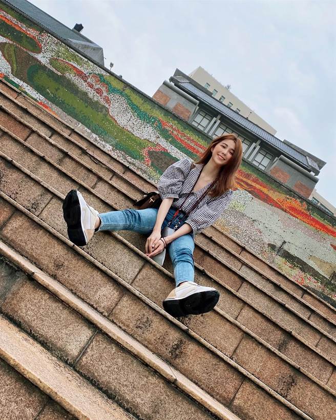 邵雨薇晒和吴慷仁的约会日常。（图／翻摄自脸书）
