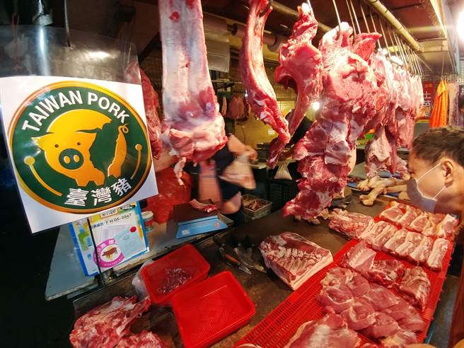 美國貿易代表署今天公布貿易評估報告。報告對台灣就美國豬牛產品萊克多巴胺殘留值做出規範表示關切，也認為在相關產品標示原產地，暗示美國豬肉存在食品安全疑慮。(圖/中央社)