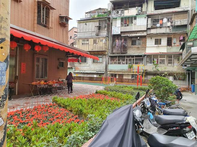 三重永安里長積極維護環境　髒亂地變身美麗公園（三重區公所提供／戴上容新北傳真）