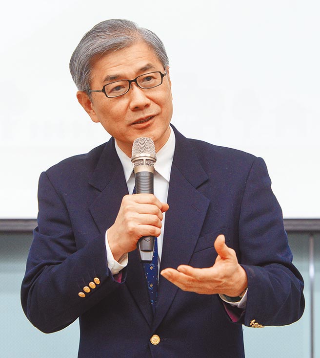 金管會主委黃天牧