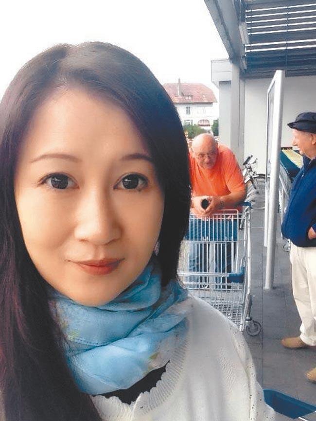 大榮旅遊帛琉首發團領隊呂美穗。（呂美穗提供）