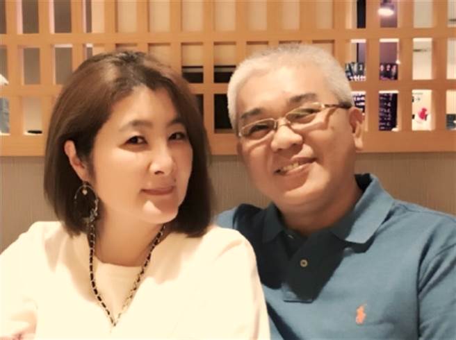 前調查局航基站機動組組長徐宿良（右）及其妻子李翠萍（左），因6.5公斤安非他命去向不明、財產來源不清，3月30日遭聲押禁見。（圖/翻攝當事人臉書）
