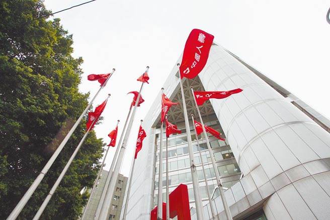 寿险业2020年税后大赚2,089亿元，只有两家寿险公司申请发放现金股利。(业者提供)