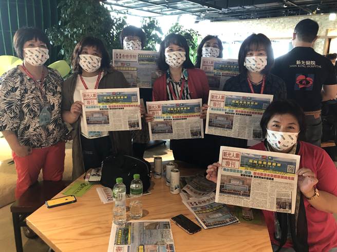 「新光人壽」員工參加帛琉首發團，人數高達40多位。（黃采薇攝）