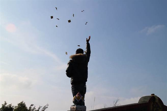 清明时节正好养生，预防医学专家洛桑加参医师有独特的豁达心法。(示意图/Shutterstock)