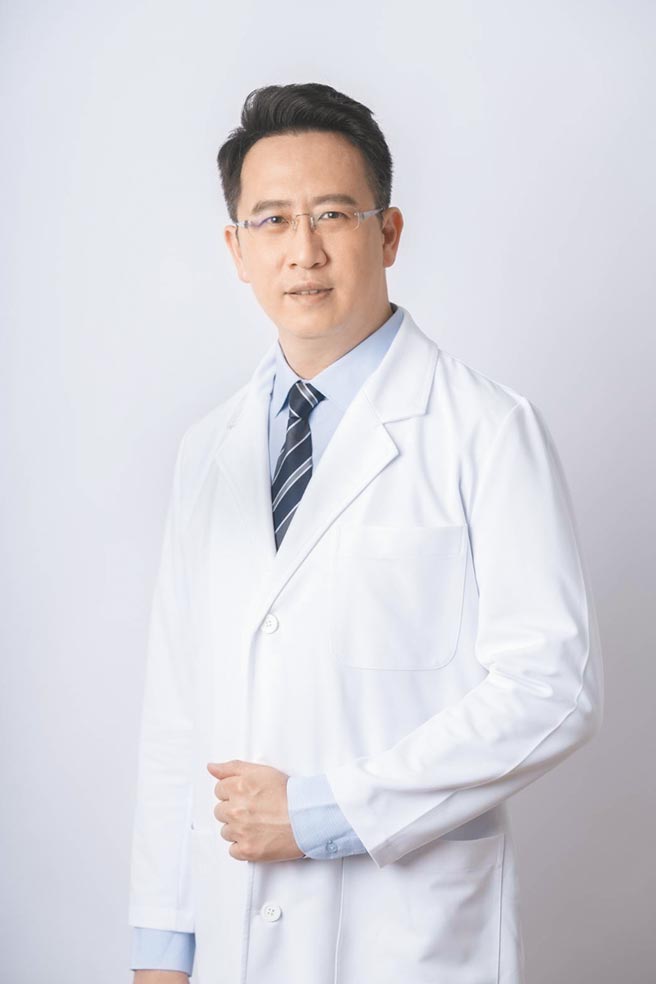 莱佳形象美学执行长许英哲医师。（莱佳形象美学提供／曹明正高雄传真）