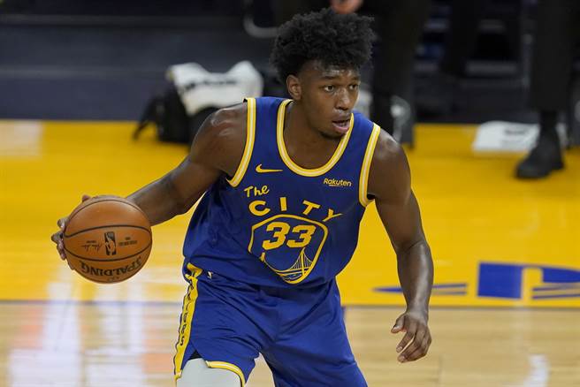 面对勇士惨败53分结局，勇士总教练科尔特别点名怀斯曼表现欠佳。(美联社)