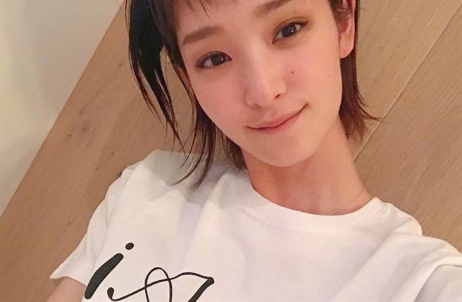 刚力彩芽2018年认恋前泽友作。（图／翻摄自ayame_goriki_official IG）
